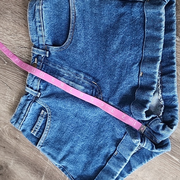 American Apparel High Waist Cuffed Denim Shorts Size 25 - Picture 6 of 11